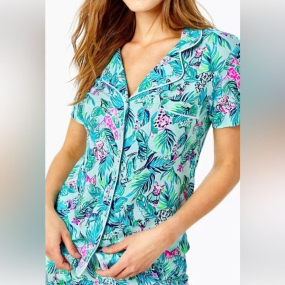 NWT LILLY PULITZER Barking Up the Palm Tree Button Short Sleeve PJ Top | XXS